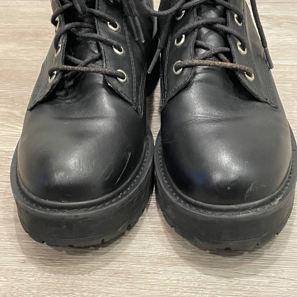 Steve Madden Tornado Womens Black Leather Boots Whimsigoth Grunge Combat 10M - Picture 3 of 11